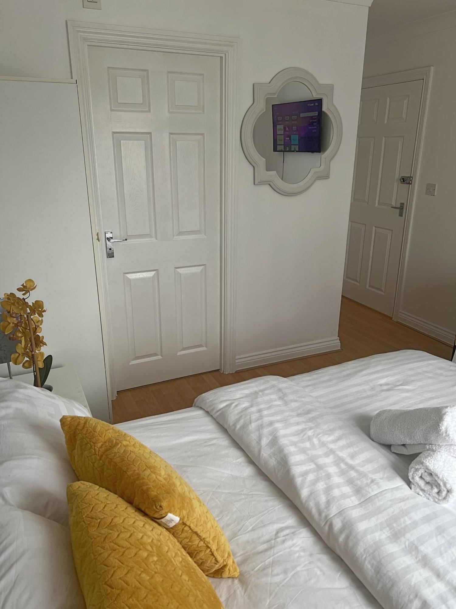 Luxury Rooms And An En-Suite Room With Free Wi-Fi Clarendon Way Colchester Exteriér fotografie